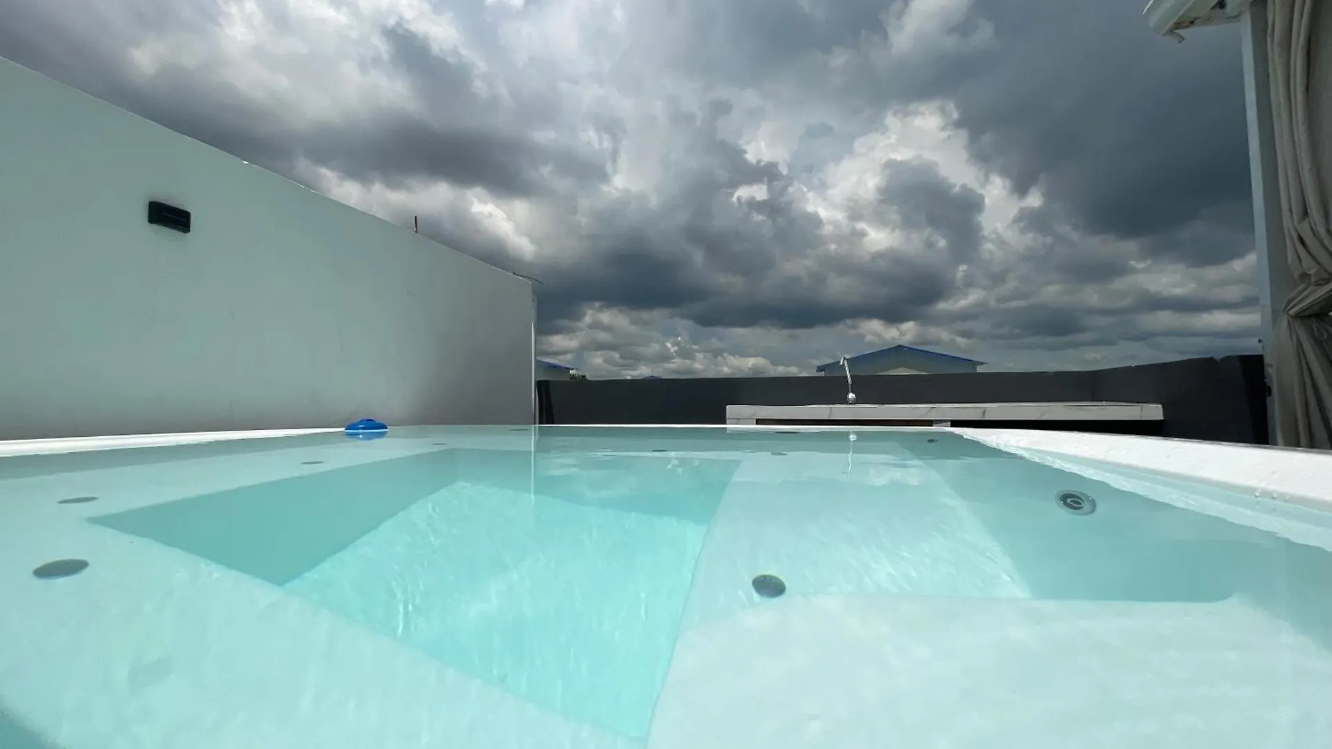 Апартаменты Apartamento Con Terraza Y Jacuzzi Privado Санто-Доминго